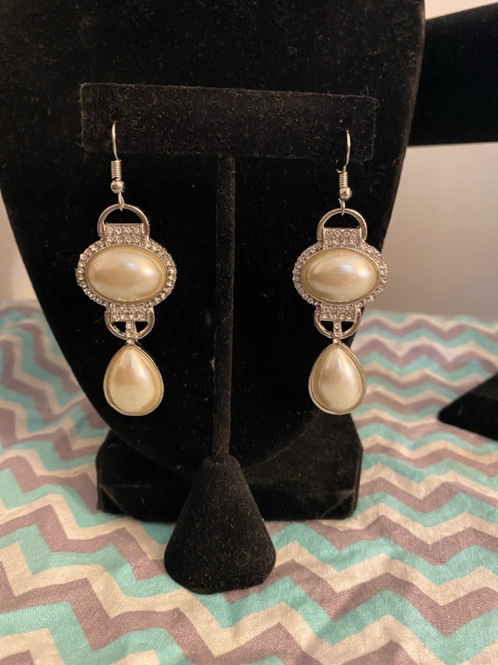 Pearl Drop Dangle Earrings - Ivory Pearl & Silver Tone